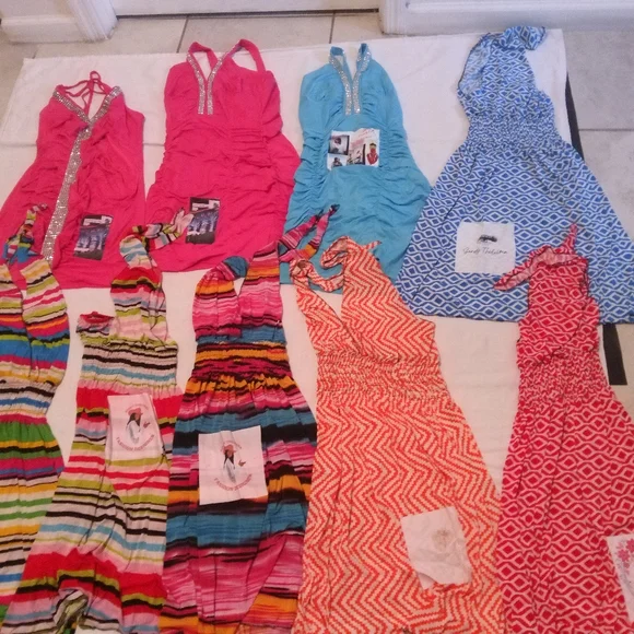 Clothes - Picture 4 of 8